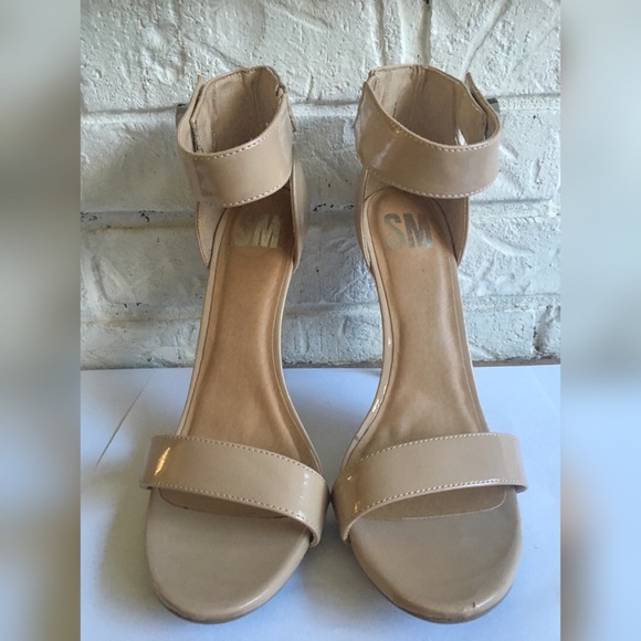 SM Heels - Picture 2 of 4