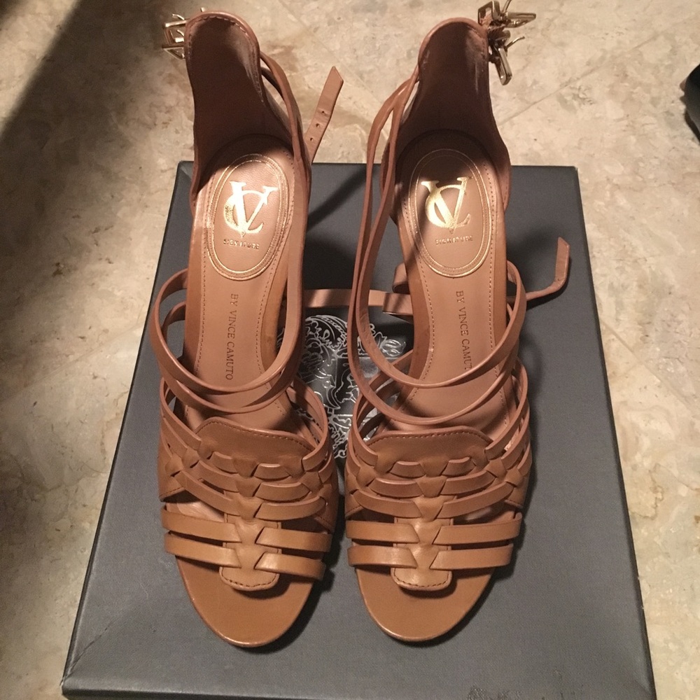 New in box - Vince Camuto Minks Nude Heels Sandals