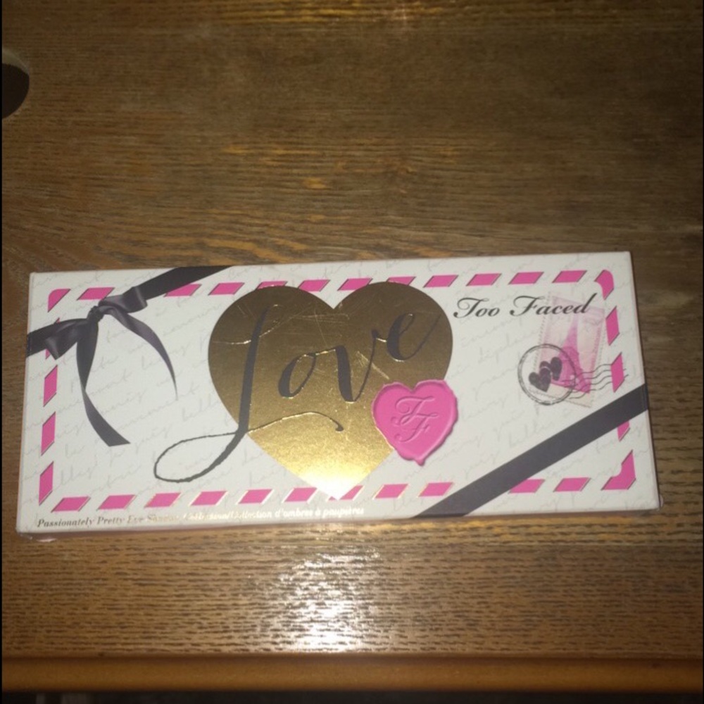 💥Last chance💥Authentic Too faced love
