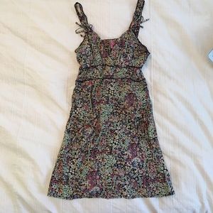 Lucy Love tunic length tank top in size small.