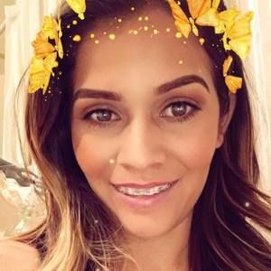 Meet your Posher, Celsa