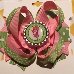 Strawberry Shortcake girls boutique bow.