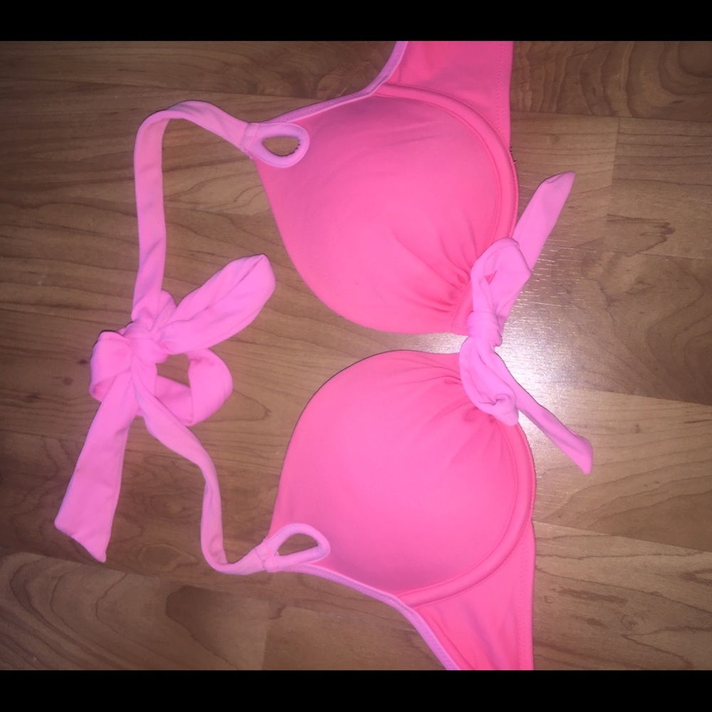 SUPER push up Victoria's Secret Swim Top