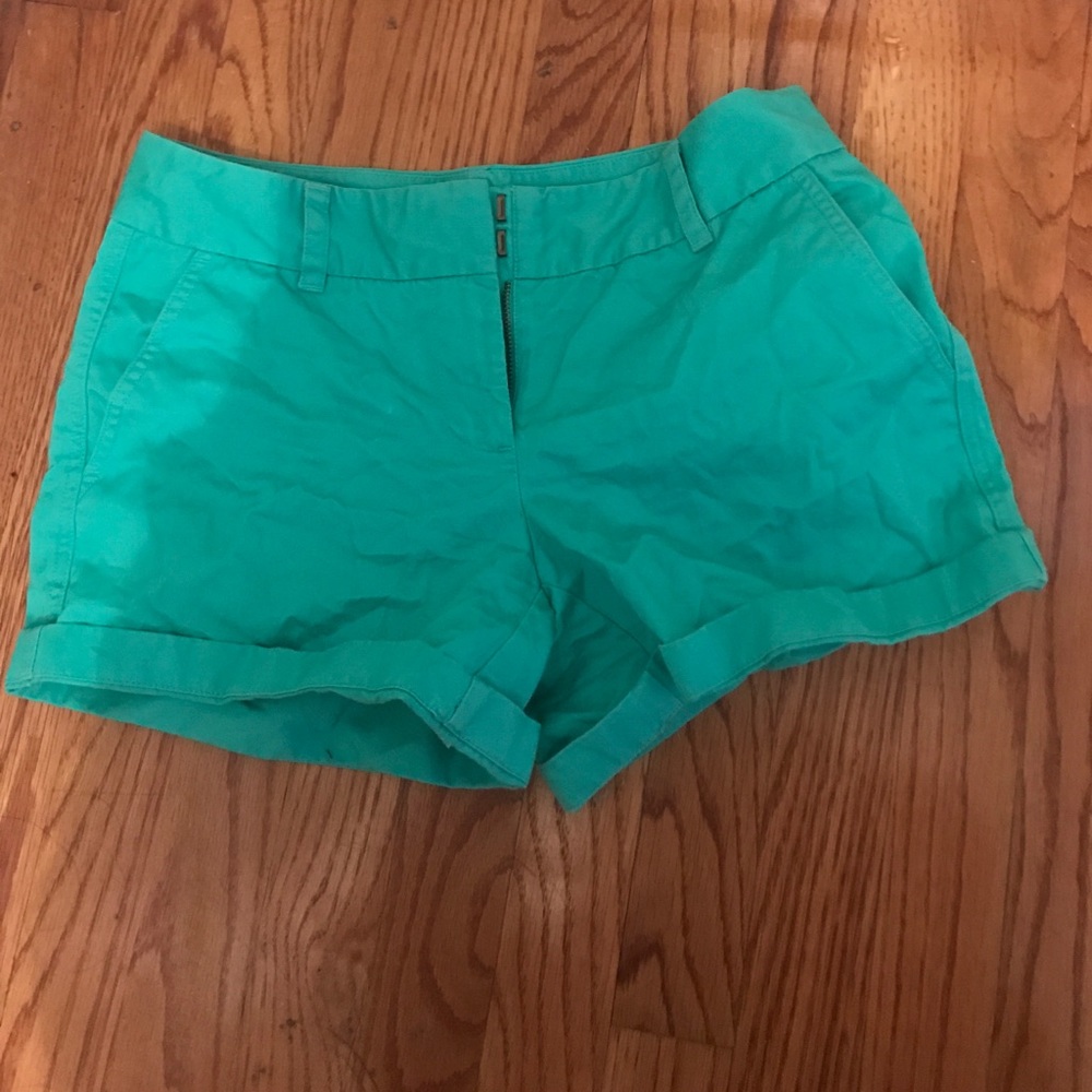 Size 2 Mint Green Vineyard Vines Shorts