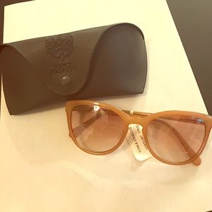 VINCE CAMUTO Sunglasses