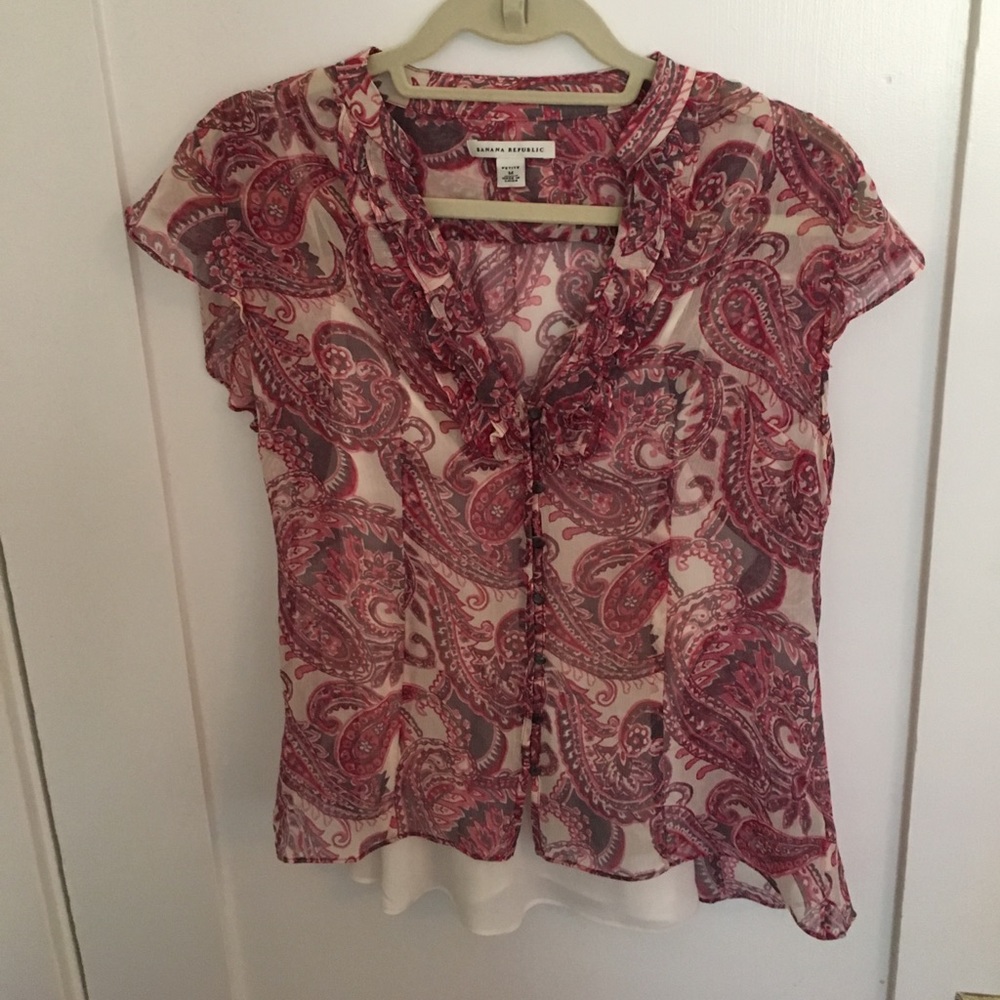 Banana Republic top in size petite medium.