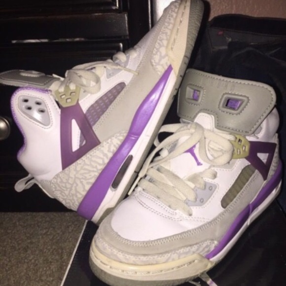 Shoes - Picture 1 of 1