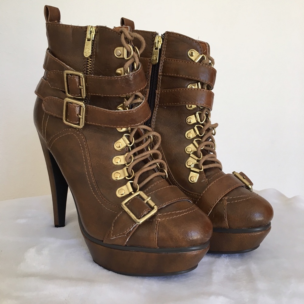 Dereon • High Heel Booties