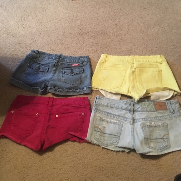 Shorts 💕 - Picture 2 of 2