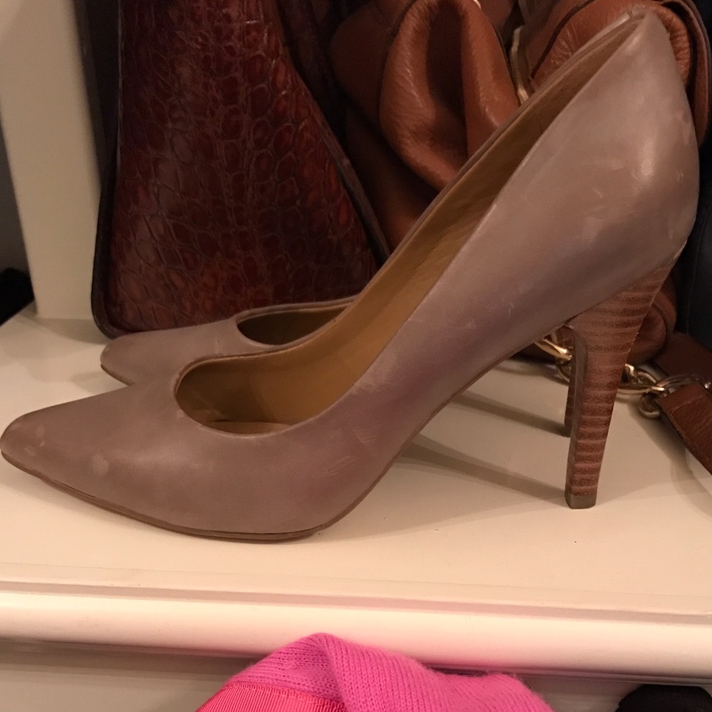 Gray Nine West Pumps Sz 6