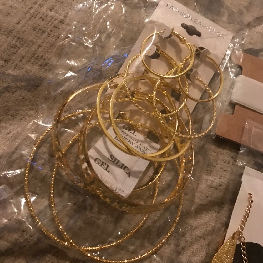Little random bundle - Picture 2 of 3