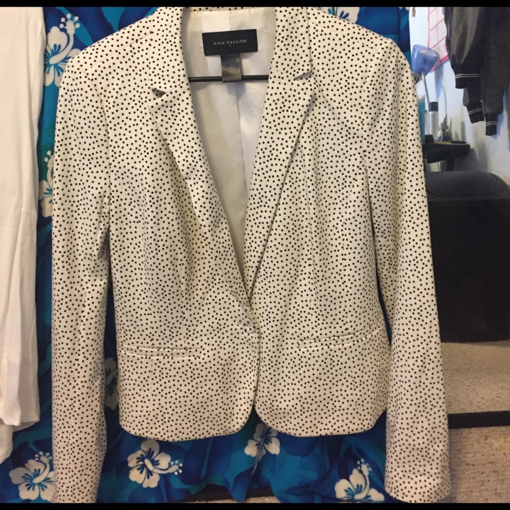 Ann Taylor Blazer Size Medium