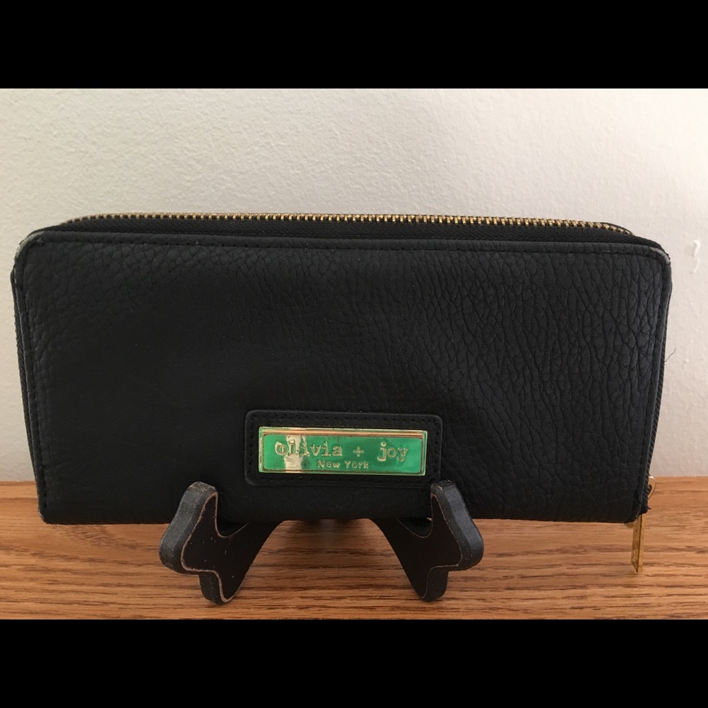 Olivia + Joy leather wallet
