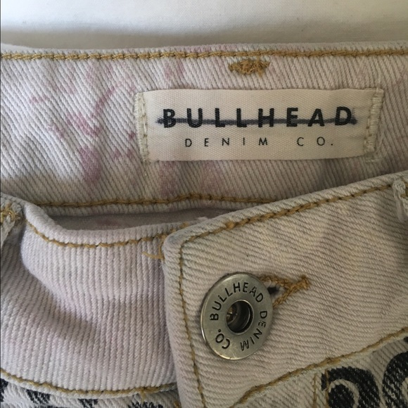 D E N I M  S H O R T S // AZTEC PRINT - Picture 2 of 4