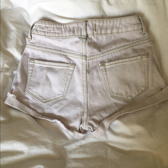 D E N I M  S H O R T S // AZTEC PRINT - Picture 3 of 4