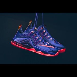 Nike LeBron 12 Crimson/Purple size12