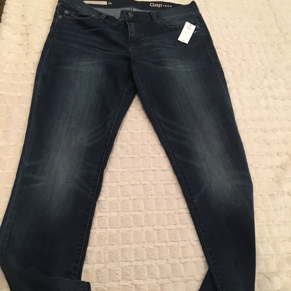 NWT Gap Girlfriend R 29