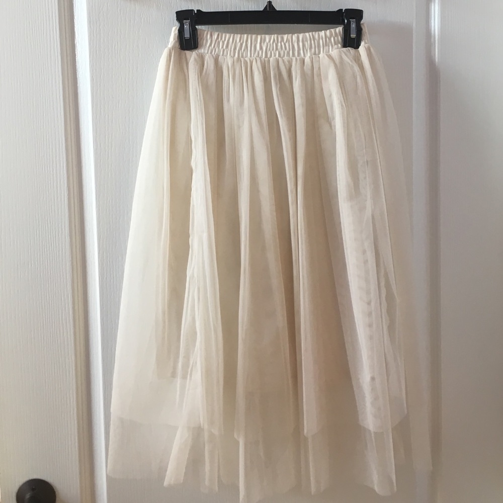 Tulle skirt