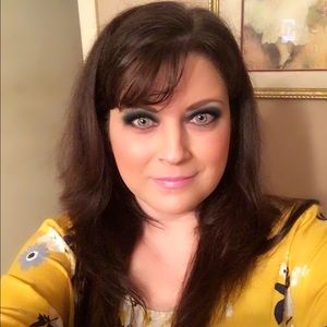 Meet your Posher, Chrystal