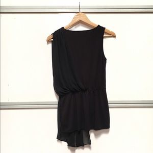 Vince Camuto Tops - Vince Camuto one shoulder asymmetrical overlay top Vince Camuto Tops - Vince Camuto one shoulder asymmetrical overlay top