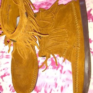 MINNETONKA fringe booties