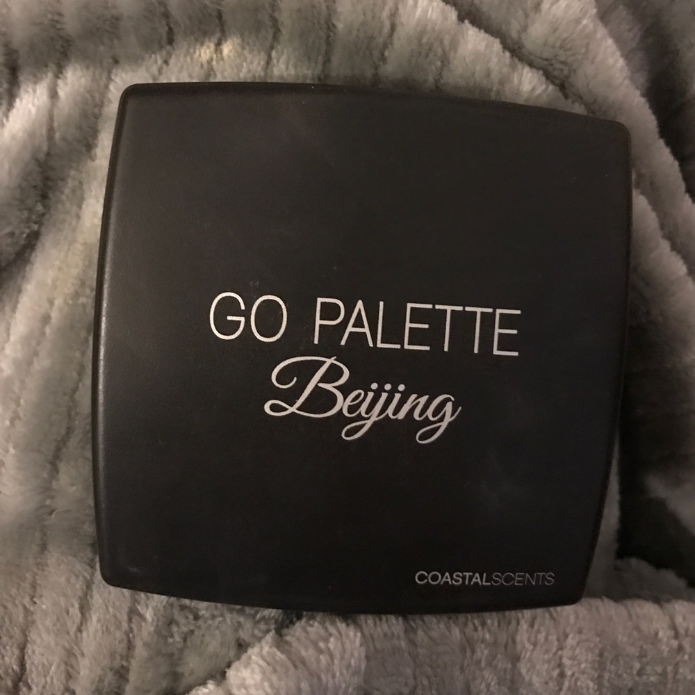 Coastal Scents Go Palette Beijing