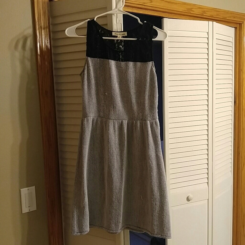 Olive & Oak dress
