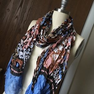 Madison Garden Bush Soft Fringe Scarf