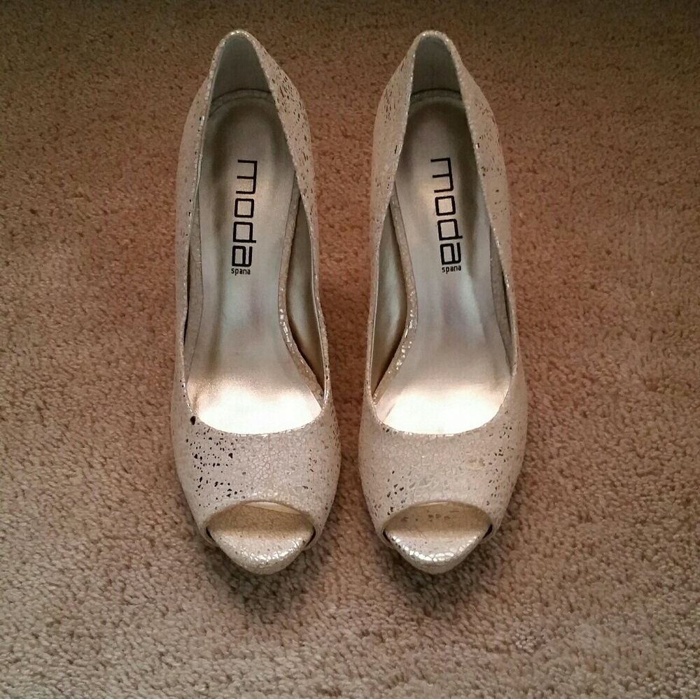 Gold fleck peeptoe pumps