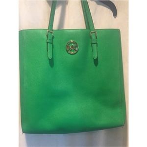 ✨Michael Kors Purse✨ Final price drop