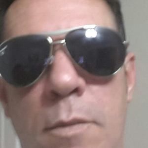 Meet your Posher, Jose angel