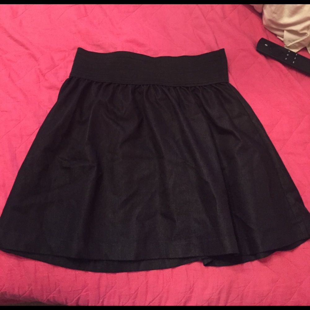 Black skirt