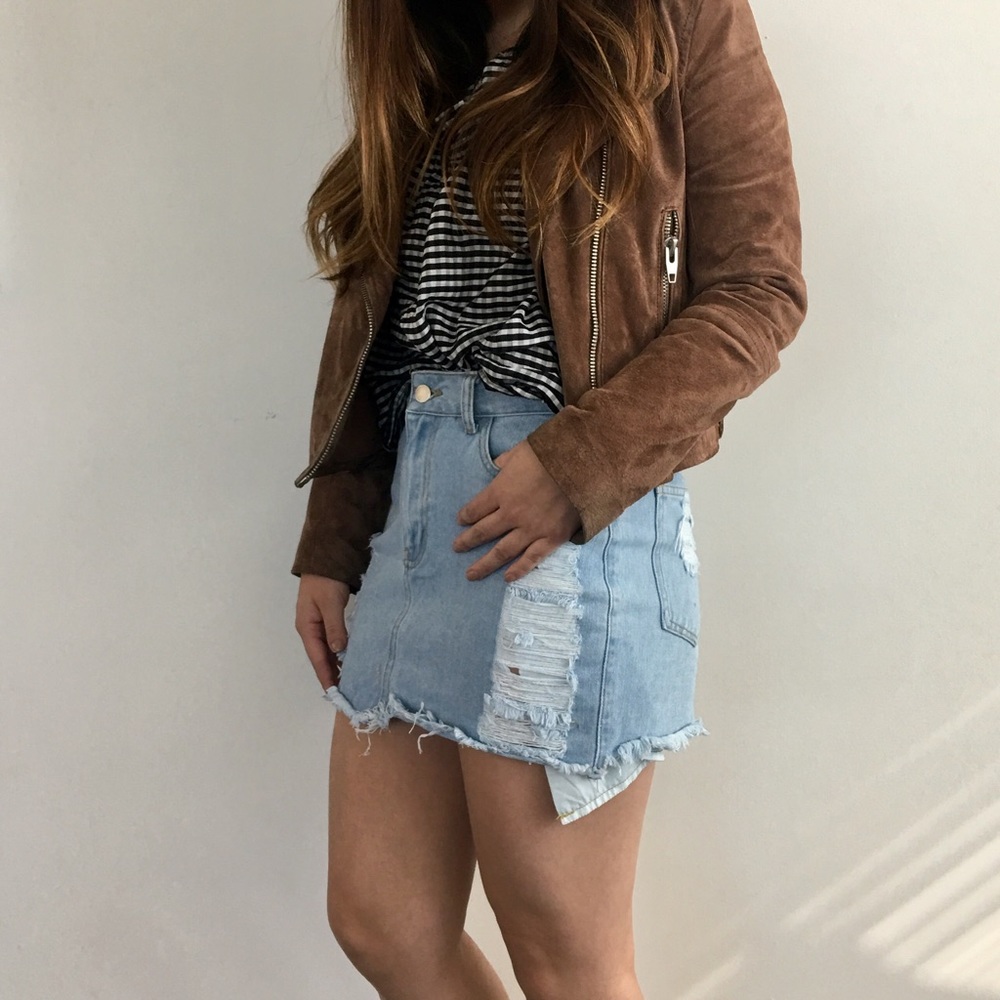 Distressed Denim Mini Skirt - Picture 3 of 8