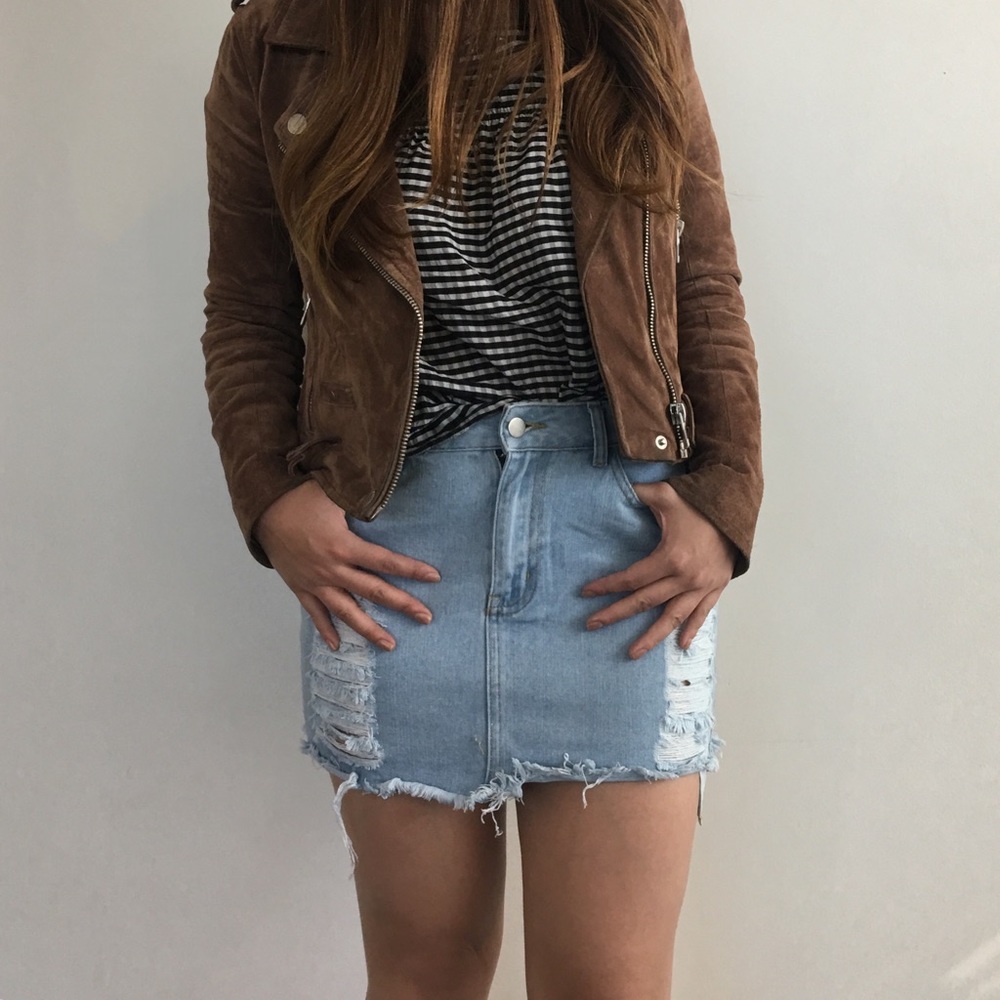 Distressed Denim Mini Skirt - Picture 4 of 8