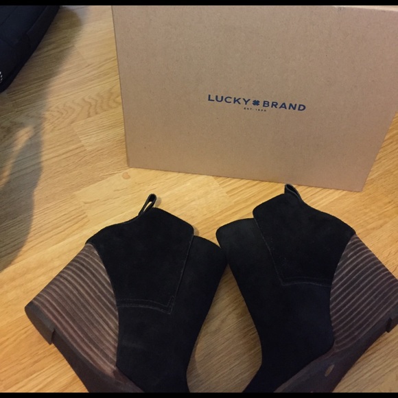 New lucky brand booties - Picture 4 of 4