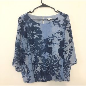 NYCo blue slight bell sleeve top