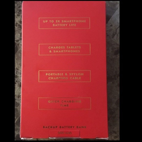 Kate Spade Backup Battery Bank Portable Charger - Picture 7 of 7