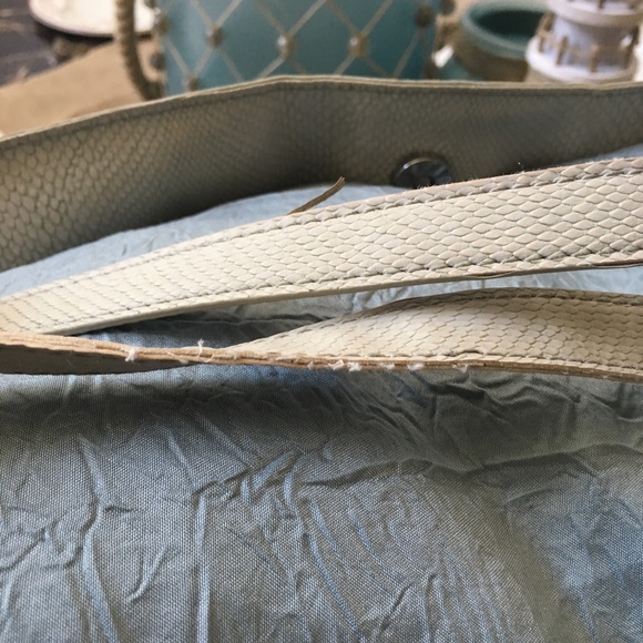 A/X - Picture 4 of 4