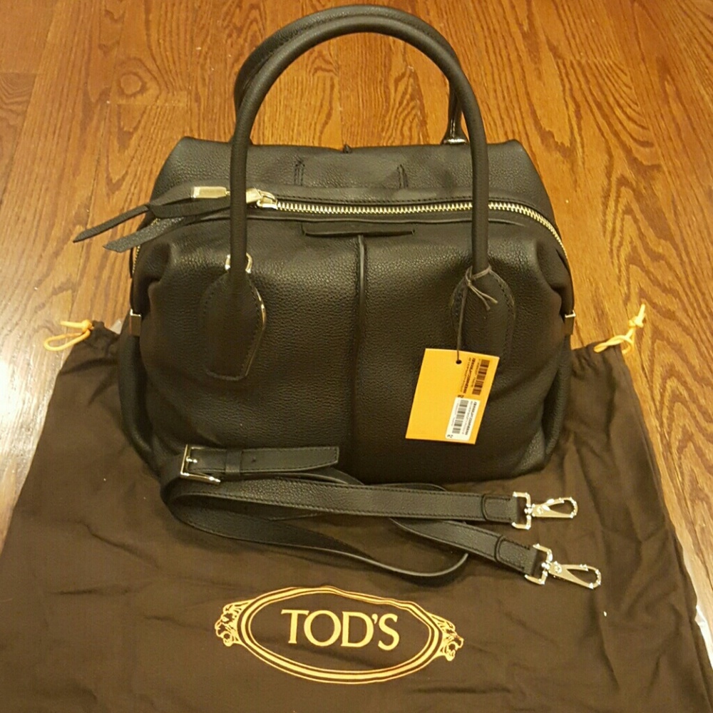 New with tag Tod's leather duffle bag
