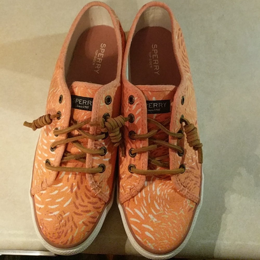 Sperry top sider sneakers size 8