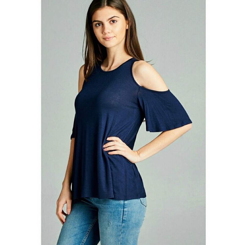 Cutout shoulder half-sleeve swing top --Navy blue