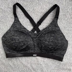 VSX Lightweight Sports Bra - Black