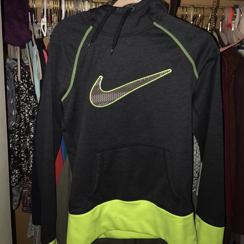 Nike sweatshirt