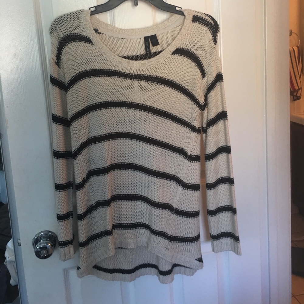 Black and cream sweater