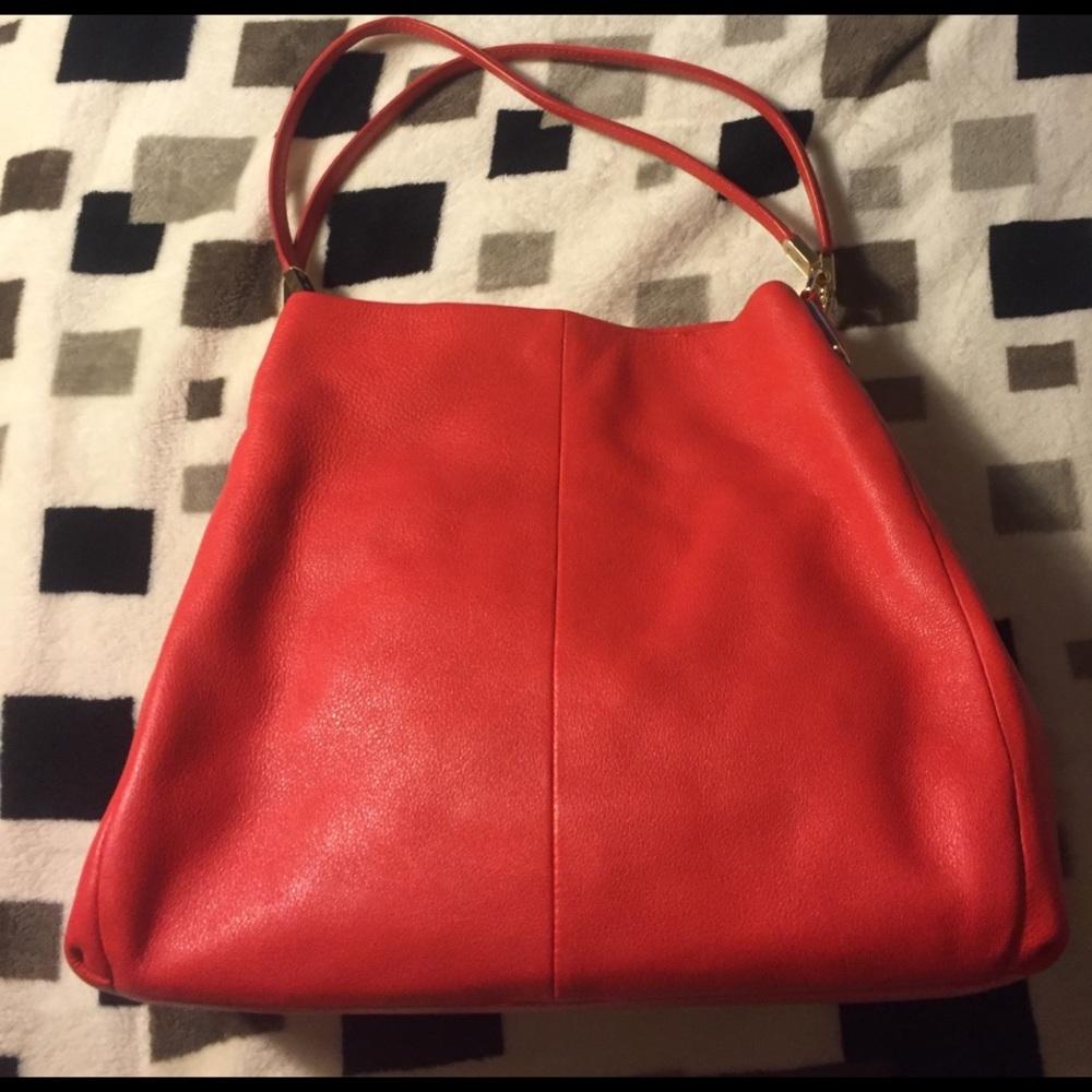 Coach shoulder bag.