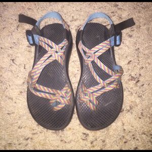Chacos size 6