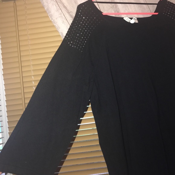 Sweater - Picture 2 of 2