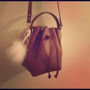 Sophie Hulme Bucket bag in TAN