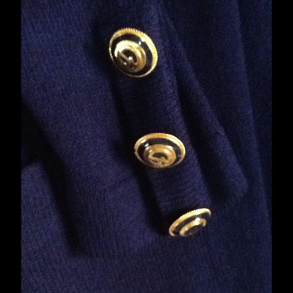 GORGEOUS ST JOHN SKIRT SET - Picture 2 of 4