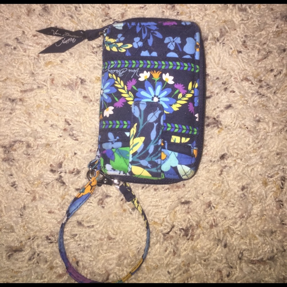 Vera bradley wristlet